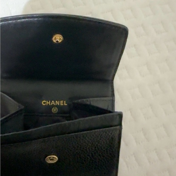 Auth. Chanel Small Wallet - Picture 5 of 12